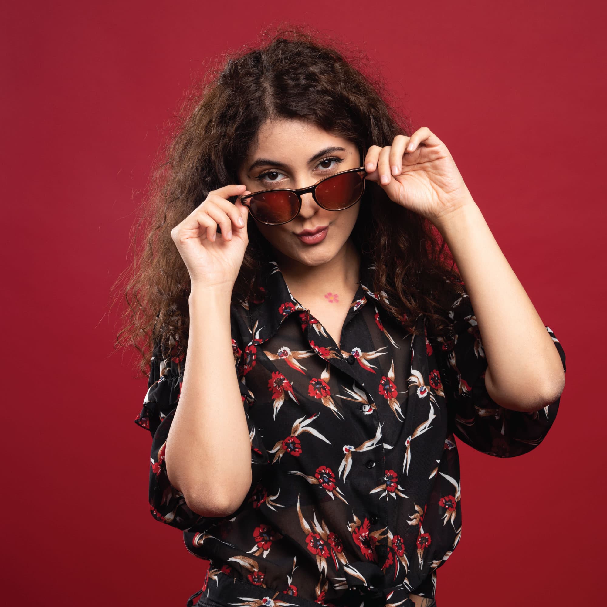 Style-Defining Eyewear – Lookscart Nepal eyewear